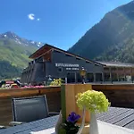 Zirbenhof 2* Sankt Leonhard im Pitztal