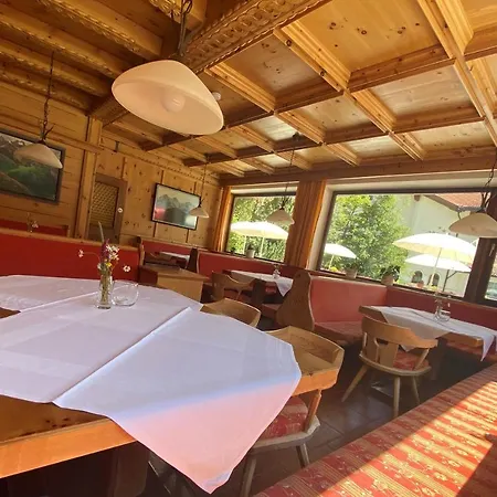 Zirbenhof Sankt Leonhard im Pitztal