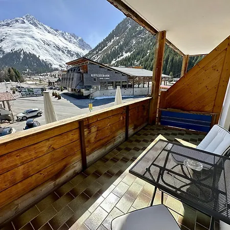 Zirbenhof Sankt Leonhard im Pitztal