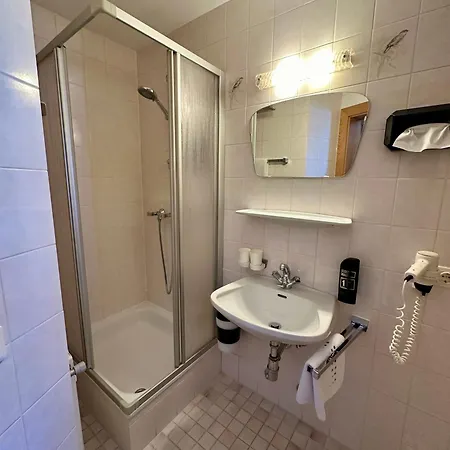 Zirbenhof Hotel 2*