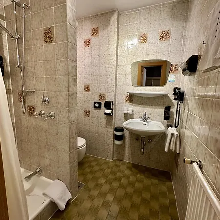 Zirbenhof Hotel St. Leonhard im Pitztal